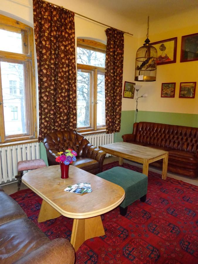 Hummel Hostel - Historische Stadtvilla Mit Garten Ваймар Екстериор снимка