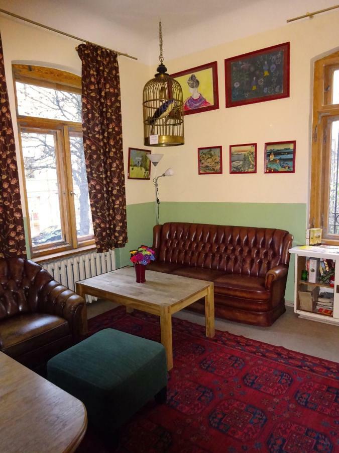 Hummel Hostel - Historische Stadtvilla Mit Garten Ваймар Екстериор снимка